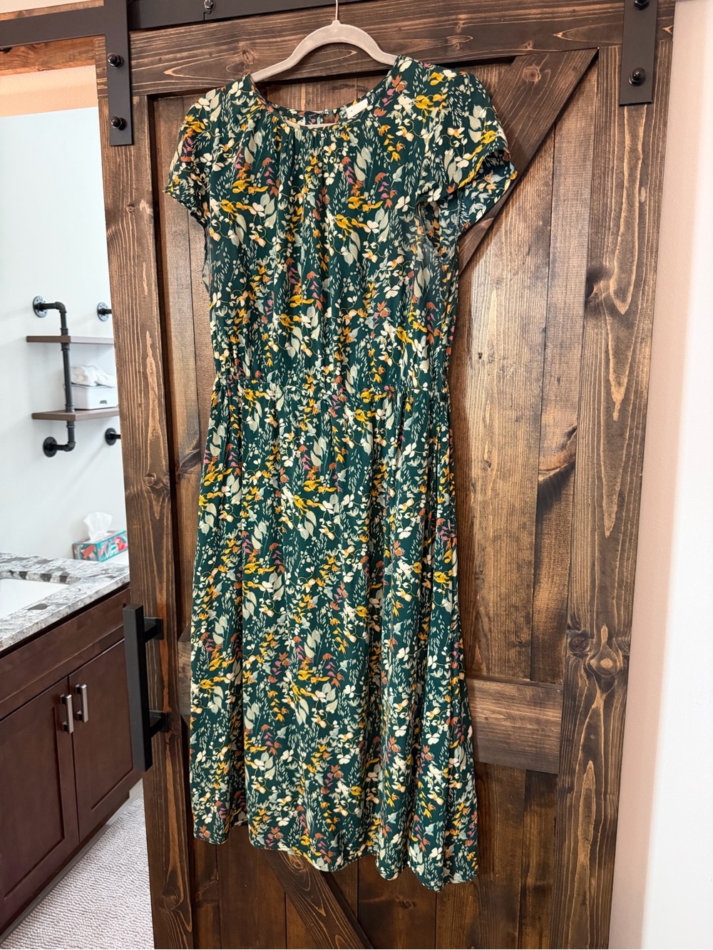 a new day Emerald Green Floral Short-Sleeve Midi Dress